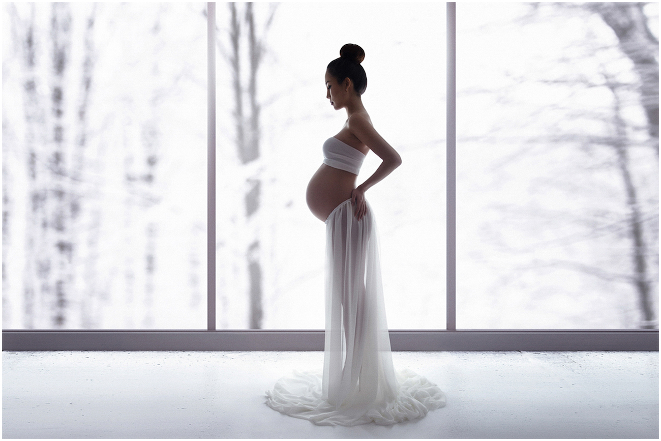 What to Wear for Your Studio Maternity Photoshoot